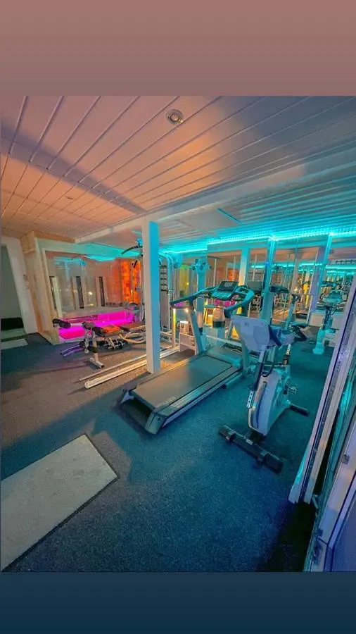 Skygarden Budapest - Luxury Penthouse With Private Jakuzzi Gym Sauna