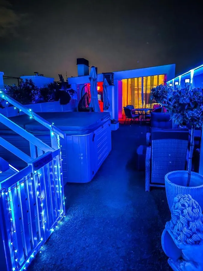 Skygarden Budapest - Luxury Penthouse With Private Jakuzzi Gym Sauna Apartment